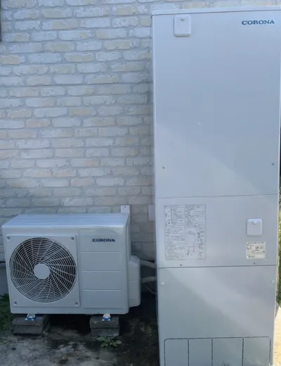 【生駒郡安堵町】リモコンの時計表示が消えることが増えたためエコキュートを交換｜CTU-371NA6からCTU-37AZ1への施工事例（施工後）