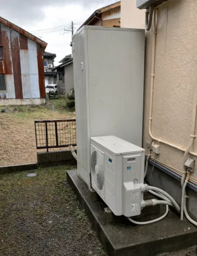 【東近江市】お湯はり中にエラーが出るためエコキュートを交換｜CTU-H3715AからCTU-46AZ1への施工事例（施工前）