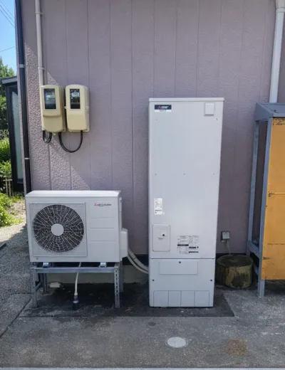 【生駒郡斑鳩町】夜になると沸き増しをしてもお湯が足りないと感じるようになったためエコキュートを交換｜CTU-461D1A9からSRT-S376への施工事例（施工後）