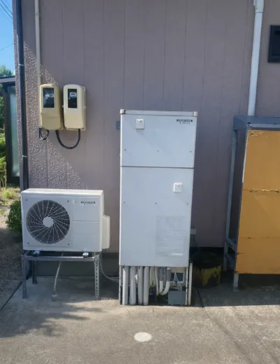 【生駒郡斑鳩町】夜になると沸き増しをしてもお湯が足りないと感じるようになったためエコキュートを交換｜CTU-461D1A9からSRT-S376への施工事例（施工前）