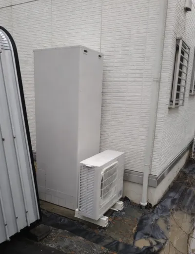 【北葛城郡上牧町】夜間の沸き上げ後でも翌朝のお湯に余裕がないと感じるようになったためエコキュートを交換｜SRT-46W2からSRT-S466Uへの施工事例（施工後）