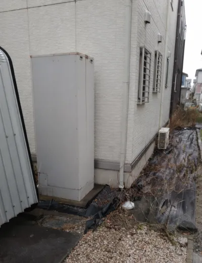 【北葛城郡上牧町】夜間の沸き上げ後でも翌朝のお湯に余裕がないと感じるようになったためエコキュートを交換｜SRT-46W2からSRT-S466Uへの施工事例（施工前）