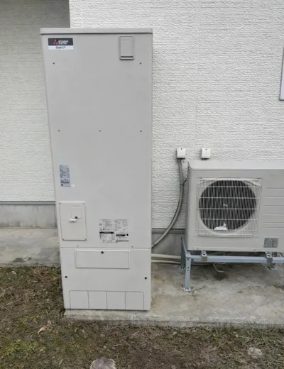 【香芝市】シャワーのお湯がぬるく感じるようになったためエコキュートを交換｜HHP-AT376HATからSRT-S376への施工事例（施工後）