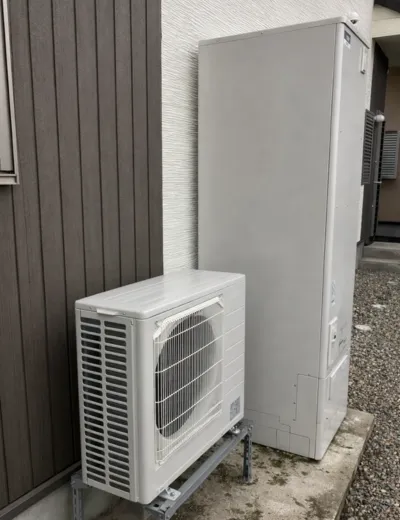 【守山市】お湯切れしやすくなったためエコキュートを交換｜TUN37MFVからSRT-ST466Uへの施工事例（施工後）