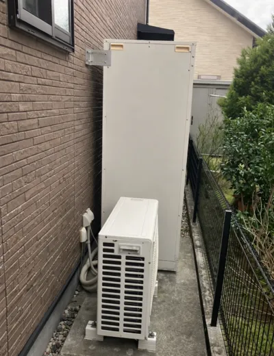 【近江八幡市】おふろの自動保温がうまく続かないためエコキュートを交換｜HHP-T374HATからSRT-S376への施工事例（施工前）