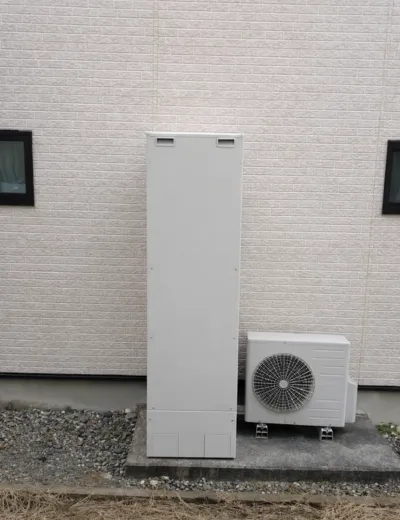 【栗東市】お湯がぬるくなったためエコキュートを交換｜BHP-TAD462からSRT-S466への施工事例（施工前）