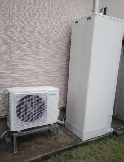 【桜井市】朝はお湯が出るのに夜になるとぬるく感じることが増えたためエコキュートを交換｜CTU-371D1A9からTUA46YFVへの施工事例（施工後）