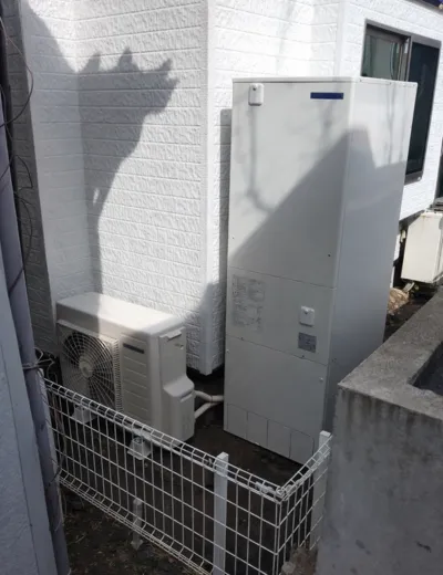 【生駒郡三郷町】おふろの保温が続かず湯温が下がりやすくなったためエコキュートを交換｜CTU-371D1S10からCHP-37AZ1への施工事例（施工後）