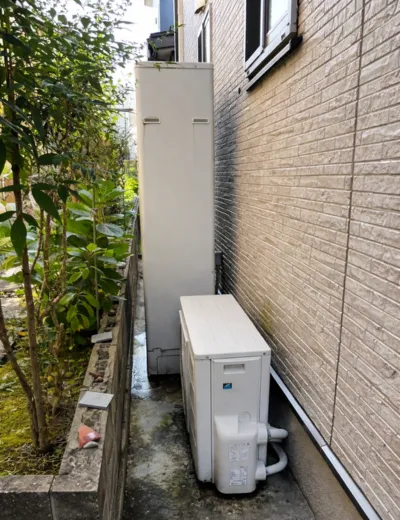 【生駒郡三郷町】おふろの湯はりが終わっても設定した水位までたまらなくなったためエコキュートを交換｜CTU-H3726A2からCTU-E372AZ1への施工事例（施工前）