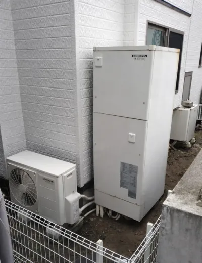 【生駒郡三郷町】おふろの保温が続かず湯温が下がりやすくなったためエコキュートを交換｜CTU-371D1S10からCHP-37AZ1への施工事例（施工前）
