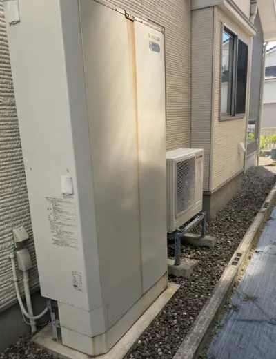 【宇陀市】おふろの湯はりが完了しても設定より浅いことが増えたためエコキュートを交換｜EB-U37QTA5からSRT-S376UZへの施工事例（施工前）