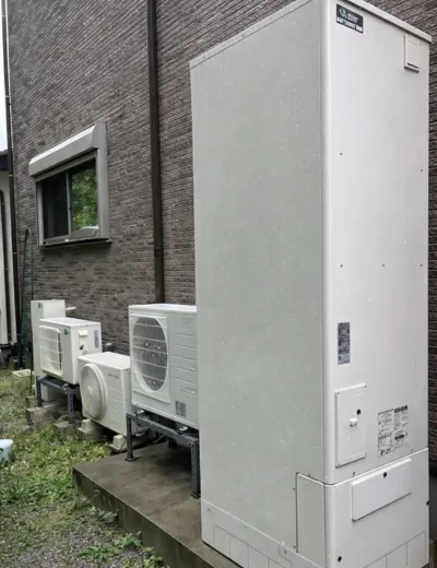 【大和郡山市】運転中の音が気になるようになったためエコキュートを交換｜SRT-HPT46W6からSRT-S466への施工事例（施工後）