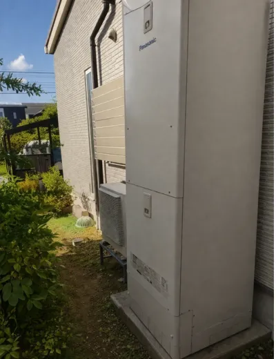 【大和郡山市】おふろの追いだきが途中で止まるためエコキュートを交換｜HE-K46DQからSRT-S466への施工事例（施工前）