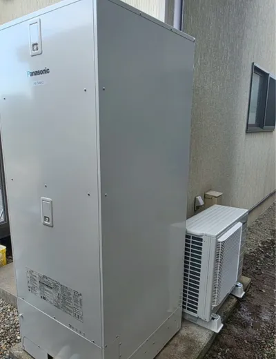 【尼崎市】お湯を止めて再び使うとぬるさが気になることが増えたためエコキュートを交換｜CTU-H4614ATからHE-D46FQへの施工事例（施工後）