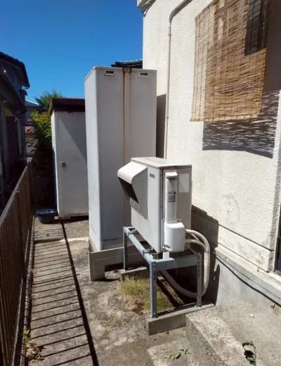 【尼崎市】沸き増しをしてもお湯が使える状態になるまで時間がかかるようになったためエコキュートを交換｜SRT-HPT55W2からSRT-ST557への施工事例（施工前）