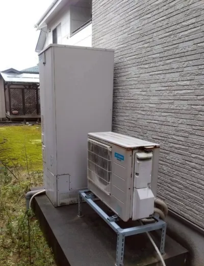 【神崎郡福崎町】給湯中にエラー表示が出ることがあったためエコキュートを交換｜SRT-HPT37W5からSRT-ST467への施工事例（施工前）