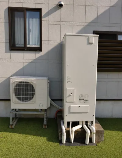 【姫路市】シャワーの勢いが以前より弱く感じられたためエコキュートを交換｜SRT-HP37W1からSRT-ST376Uへの施工事例（施工後）