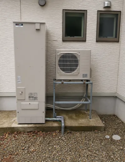 【姫路市】台所と浴室で同時にお湯を使うと温度が安定しにくくなったためエコキュートを交換｜CTU-461D1A11からSRT-ST466への施工事例（施工後）