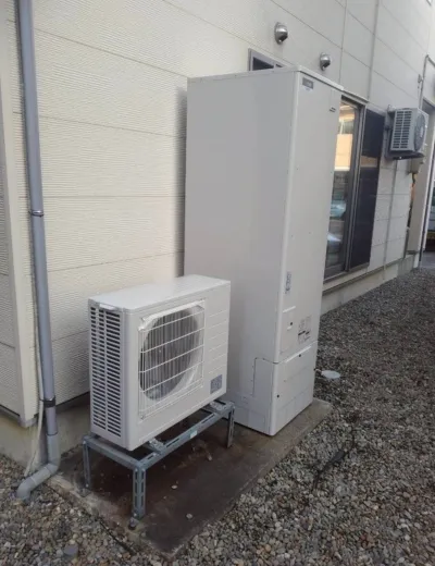 【加古川市】点検時に内部部品の劣化を指摘されたためエコキュートを交換｜HE-460SDQからSRT-ST467への施工事例（施工後）