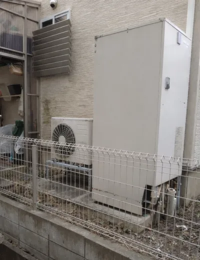 【神戸市須磨区】来客時にお湯の使用量を気にすることが増えたためエコキュートを交換｜HHP-AT374HATRからSRT-ST466への施工事例（施工前）