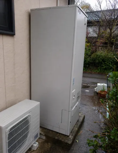 【京都市伏見区】お湯が出ないことがあったためエコキュートを交換｜HPL-2TFB564RAUからSRT-ST556への施工事例（施工後）