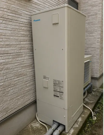 【京都市北区】シャワーがお湯になるまで時間がかかるようになったためエコキュートを交換｜HE-K37AQからTUX37XFVへの施工事例（施工後）