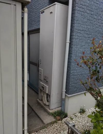 【京都市南区】給湯中にお湯が途中で止まることがあったためエコキュートを交換｜DO468GPXHからSRT-ST466への施工事例（施工後）