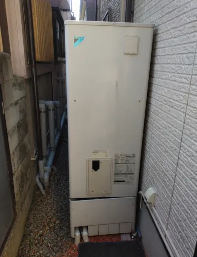 【京都市西京区】お湯が出ないことがあったためエコキュートを交換｜TU37PFVEからTUX37WFVへの施工事例（施工前）