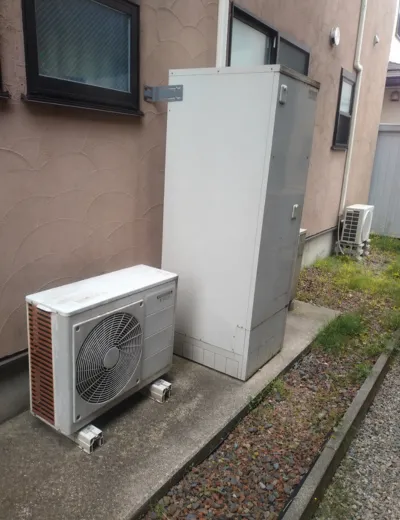 【京都市下京区】湯はり完了までに時間がかかるようになったためエコキュートを交換｜CTU-371D1A8からTUX37XFVへの施工事例（施工前）