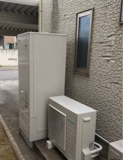 【京都市右京区】保温してもおふろが冷めやすくなったためエコキュートを交換｜TUN46LFVからEQX37XFVへの施工事例（施工後）