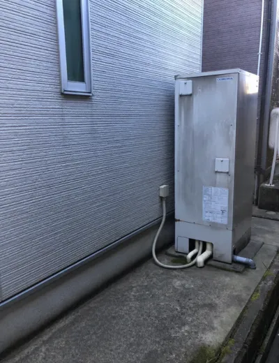 【京都市山科区】湯はりが途中で止まることがあったためエコキュートを交換｜UWH-37110SAZUからSRT-ST376への施工事例（施工前）