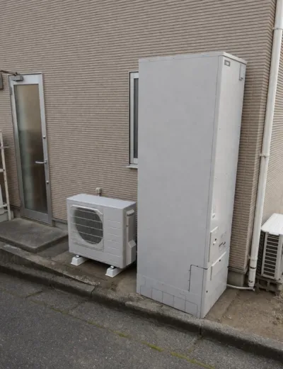 【磯城郡三宅町】夜間の運転中に低い異音が続くようになったためエコキュートを交換｜SRT-HPT46W5からSRT-S466への施工事例（施工後）