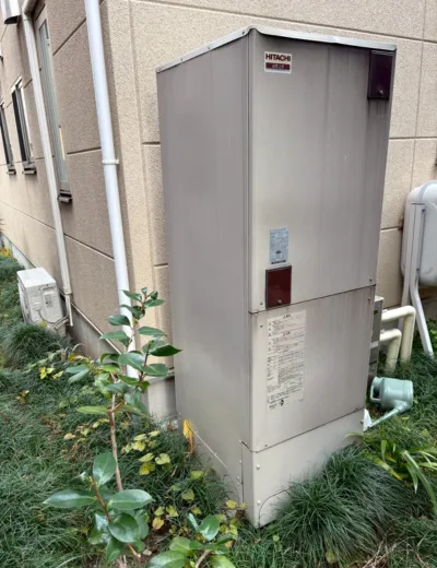 【多可郡多可町】家族の入浴時間が重なりやすくなったため容量を見直してエコキュートを交換｜BE-F37DWUからSRT-ST467への施工事例（施工前）