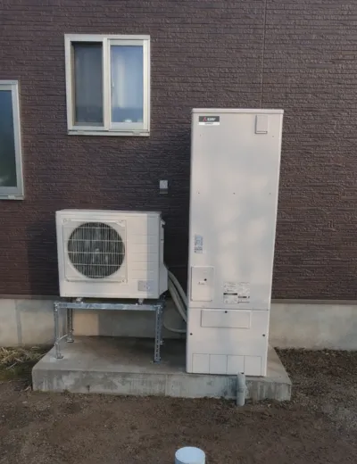 【高市郡高取町】おふろの自動保温が途中で切れるようになったためエコキュートを交換｜CTU-H371D1A8からSRT-S376への施工事例（施工後）