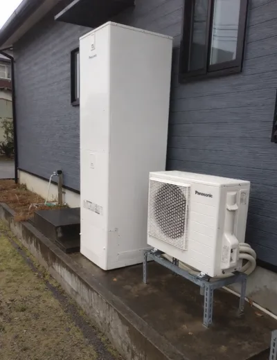 【高市郡高取町】浴室リモコンのボタンを押しても反応しにくくなったためエコキュートを交換｜CTU-371D1A11からHE-J46LQへの施工事例（施工後）