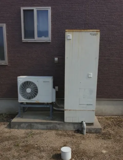 【高市郡高取町】おふろの自動保温が途中で切れるようになったためエコキュートを交換｜CTU-H371D1A8からSRT-S376への施工事例（施工前）