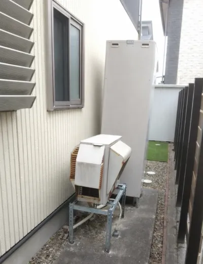 【高市郡高取町】おふろの湯はり予約をしても予定どおりに準備できないことが増えたためエコキュートを交換｜SRT-HPT46W4からSRT-ST466への施工事例（施工前）