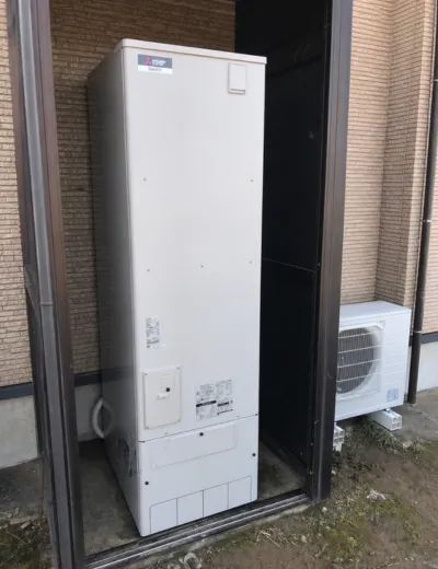 【宇治市】蛇口からお湯になるまで時間がかかるようになったためエコキュートを交換｜HPL-2TFB564RAUからSRT-ST466への施工事例（施工後）