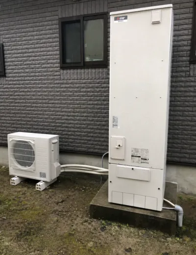 【宇治市】お湯が出ないことがあったためエコキュートを交換｜UWH-46110AZUからSRT-ST466への施工事例（施工後）