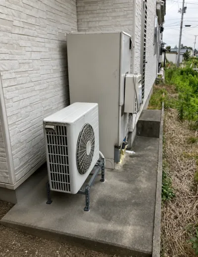 【相楽郡笠置町】シャワーの温度が安定しにくくなったためエコキュートを交換｜BHP-TA371からCTU-37AZ1への施工事例（施工前）