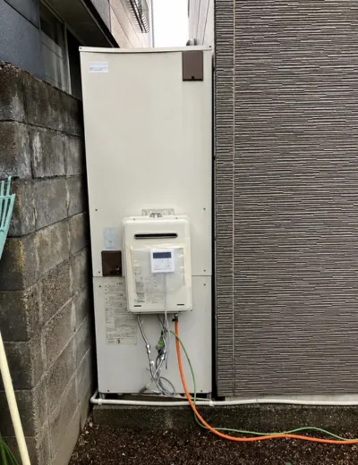 【相楽郡笠置町】湯はり完了後のお湯がぬるく感じることが増えてきたためエコキュートを交換｜BE-F56DWUからEQX46XFVへの施工事例（施工前）