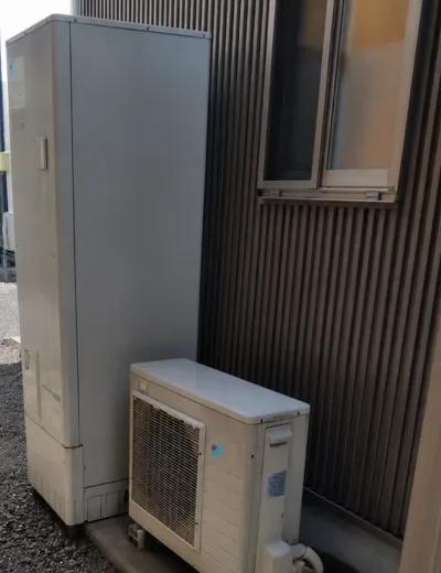 【大阪市阿倍野区】湯はり後のお湯の量が安定しにくくなったためエコキュートを交換｜TU46KFVからEQA46YFVへの施工事例（施工前）