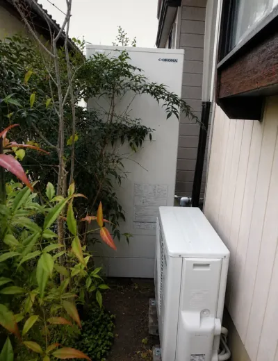 【大阪市生野区】自動たし湯の反応が以前より遅く感じるようになったためエコキュートを交換｜CTU-H4617AからCHP-37AZ1への施工事例（施工前）