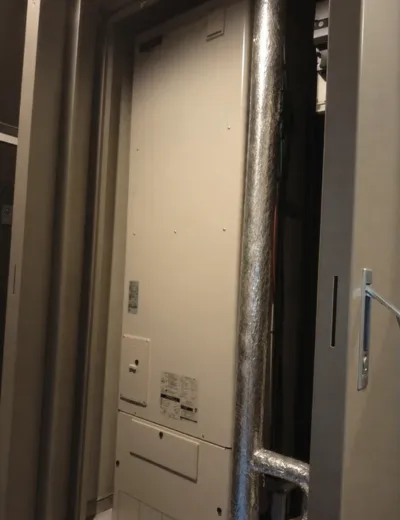 【大阪市北区】夜間の沸き上げ中に運転音が気になるようになったためエコキュートを交換｜BHP-TA370からSRT-ST466への施工事例（施工後）