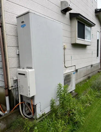 【大阪市旭区】リモコンにエラーコードが表示されることがあったためエコキュートを交換｜SRT-HPT46W3からSRT-ST466への施工事例（施工前）
