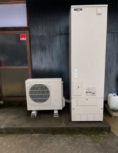 【大津市】シャワーの勢いが以前より弱く感じられるようになったためエコキュートを交換｜SRT-HP46W4からSRT-ST466への施工事例（施工後）
