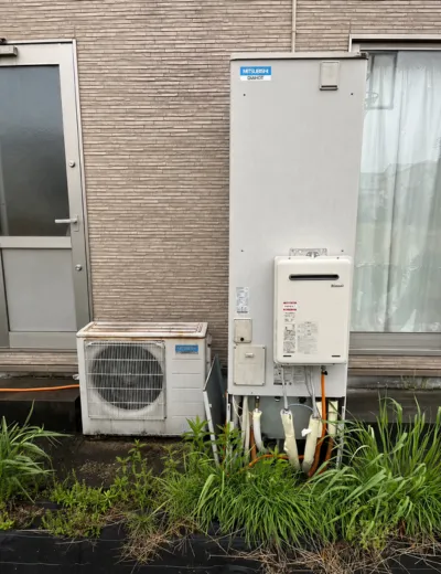 【相楽郡精華町】蛇口からお湯になるまで時間がかかるようになったためエコキュートを交換｜SRT-HPT46W8からSRT-ST466への施工事例（施工前）