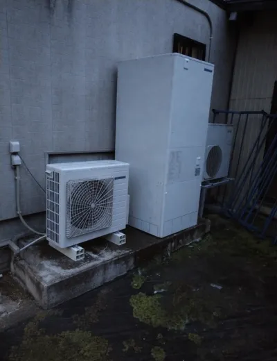 【綴喜郡宇治田原町】お湯が出たり出なかったりして不安定になったためエコキュートを交換｜CTU-H4614ATからCTU-46AZ1への施工事例（施工後）