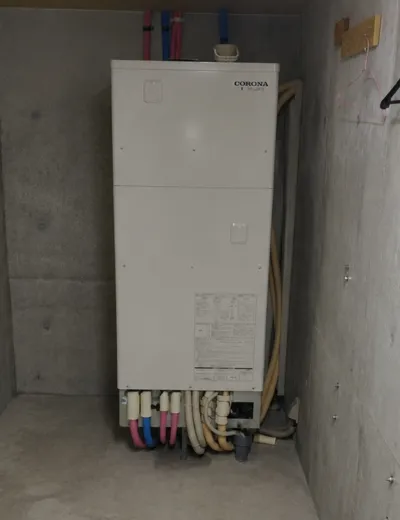 大阪市中央区でお湯はり後に浴槽の温度が下がりやすいエコキュートを交換｜CHP-461NA6からCHP-E46AZ1へ（施工前）