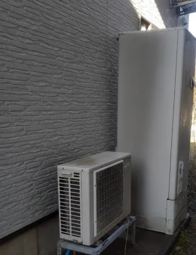 大阪市福島区で追いだきに時間がかかるエコキュートを370Lタイプへ交換｜TU46KFVからSRT-ST377へ（施工前）